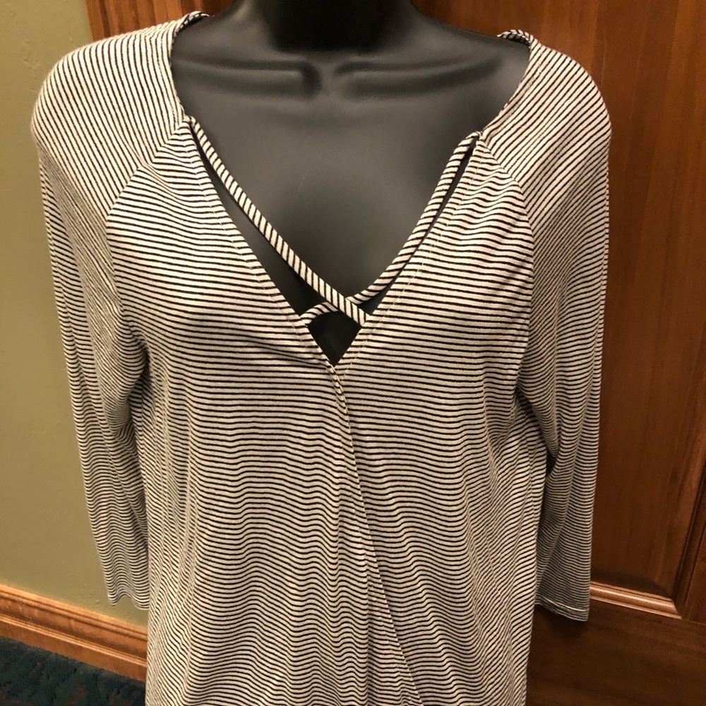 Long sleeve fashion tee